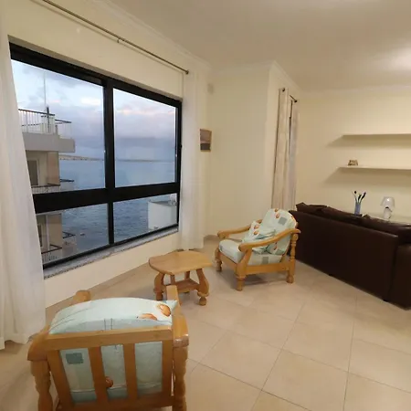 The Sea Just Across The Road - Flat 3 * St. Paul's Bay