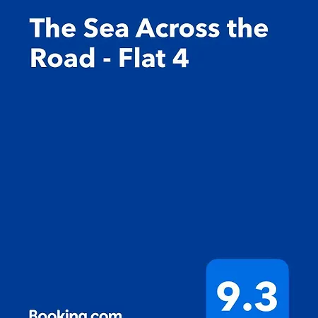 The Sea Just Across The Road - Flat 3 Апартаменты